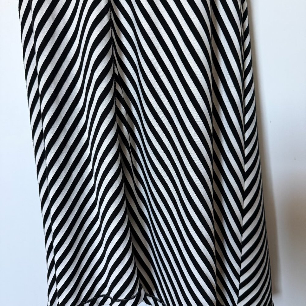 Max Studio Skirt Women's Black White Stripe Maxi Size M - Picture 2 of 10